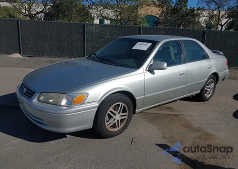 2000 Toyota Camry Le из США, поврежденный, VIN JT2BG22K2Y0500549